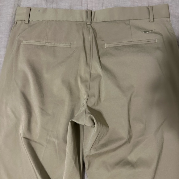Nike Dri Fit Khakis 34x32 - Picture 2 of 3